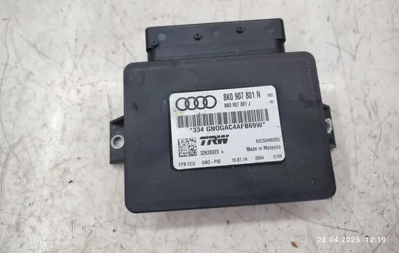 Audi A4 S4 B8 8K Hand brake control module 8K0907801N