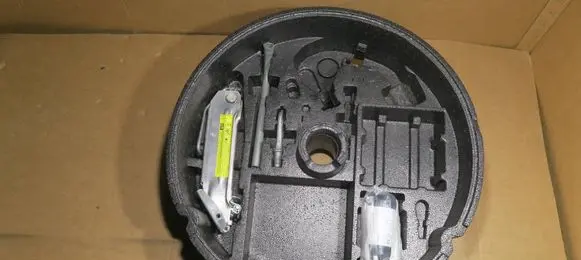 Audi A4 S4 B7 8E 8H Tool box 8E09012109