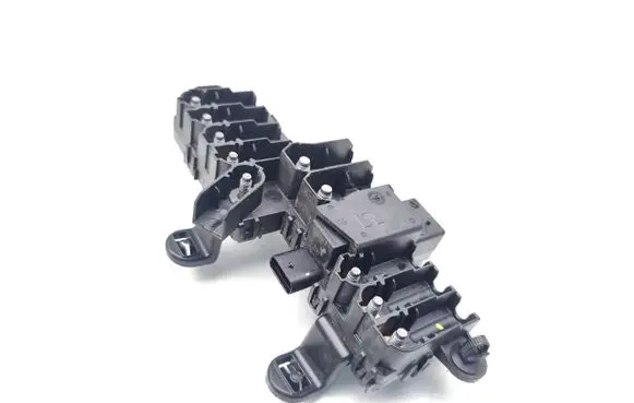 Mercedes-Benz CLS C219 Fuse box set A2215402350
