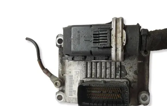Opel Corsa C Engine control unit/module 0261206072 26SA7134 09115111