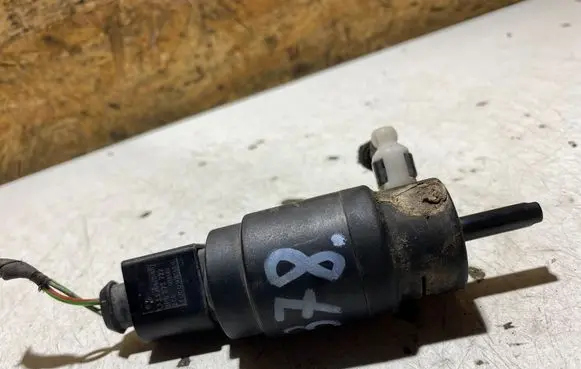Windscreen/windshield washer pump
