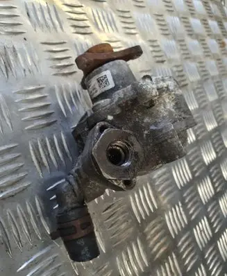 Renault Master III Power steering pump 491100915R