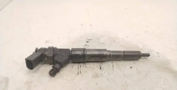 Fuel injector