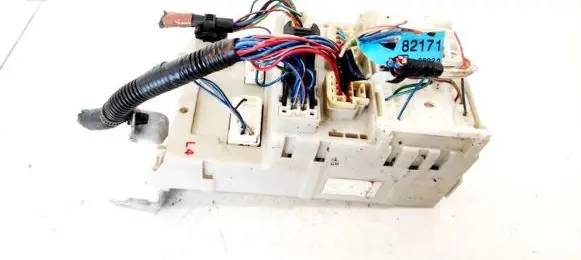 Toyota RAV 4 (XA20) Fuse box set 3G110320 3G11-0320
