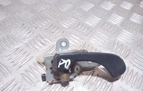 Mitsubishi Carisma Front door interior handle