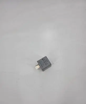 Audi A8 S8 D2 4D Fuel pump relay 4D0951253 899309000
