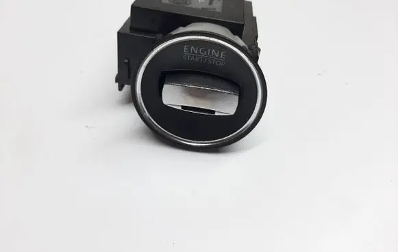 Volkswagen PASSAT B7 Ignition lock 3C0905843T