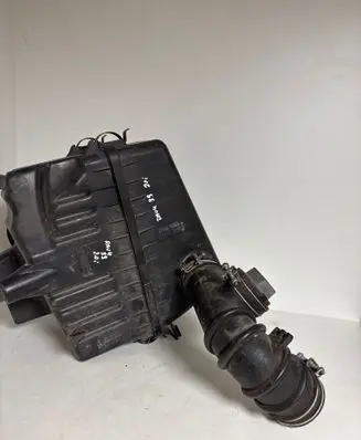 Toyota RAV 4 (XA10) Air filter box 1770574380 1140105060 7454