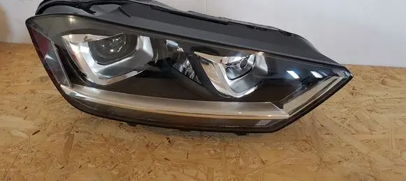 Volkswagen Golf Sportsvan Headlight/headlamp 517941032B