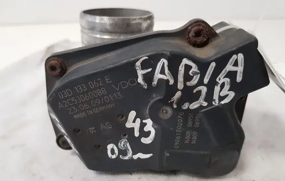 Skoda Fabia Mk2 (5J) Throttle valve A2C53060088 03D133062
