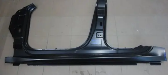 Peugeot 208 Sill 1692300380