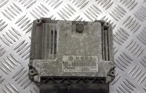 Skoda Octavia Mk2 (1Z) Engine control unit/module 0281014711