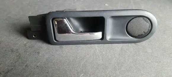 Volkswagen Golf IV Front door interior handle 3b0839113