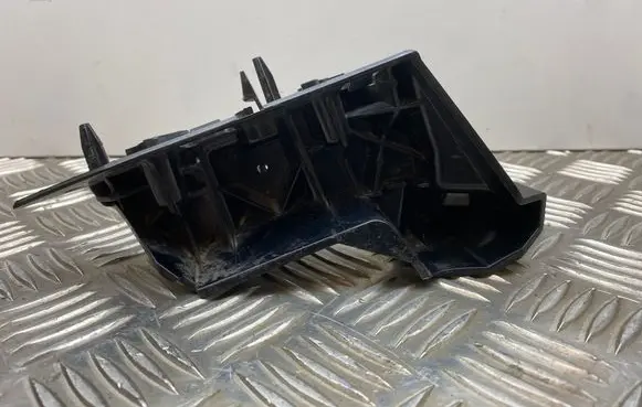 Ford Focus Front bumper mounting bracket JX7B17D958
