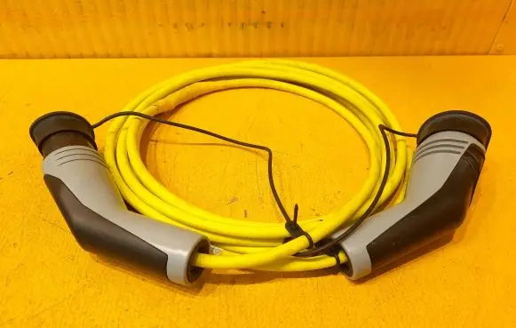 Volkswagen PASSAT B8 Electric car charging cable 12E971675AB