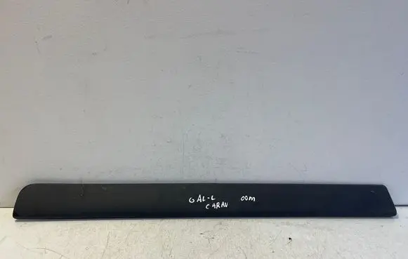 Volvo V70 Rear door trim (molding) 9484227