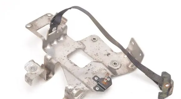 Alfa Romeo 4C Engine mount bracket 