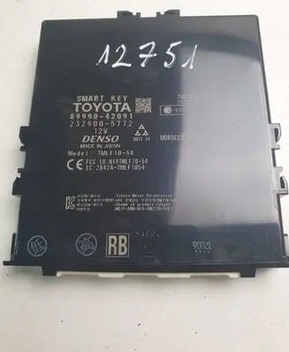 Toyota RAV 4 (XA40) Comfort/convenience module 8999042091