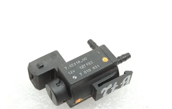 BMW 5 F10 F11 Valve vacuum 11747810831 7810831