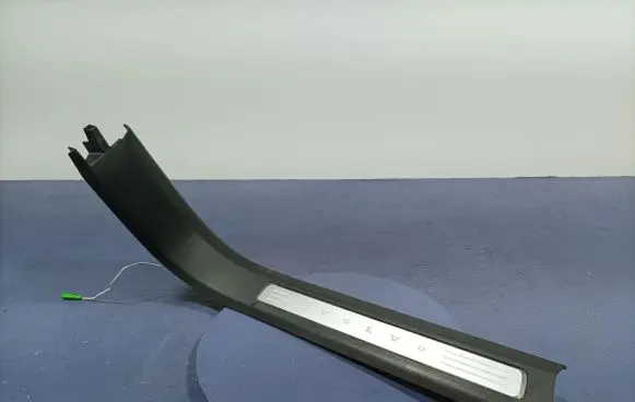 Volvo XC90 Other sill/pillar trim element 31363642