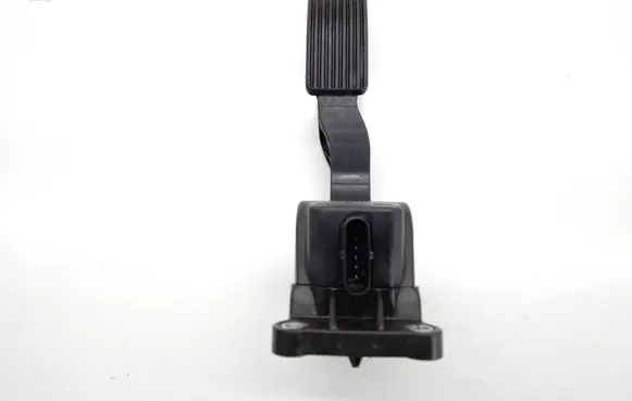 Mercedes-Benz Sprinter W906 Accelerator throttle pedal A9063000404 0280755023 ZGS0090012