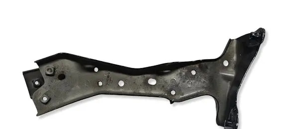 Audi A3 S3 8V Fender mounting bracket 8V0821168