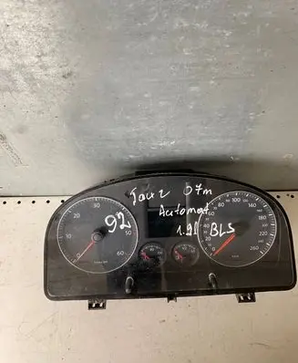 Volkswagen Caddy Speedometer (instrument cluster) 1T0920864A 0777010855 VDD0242607