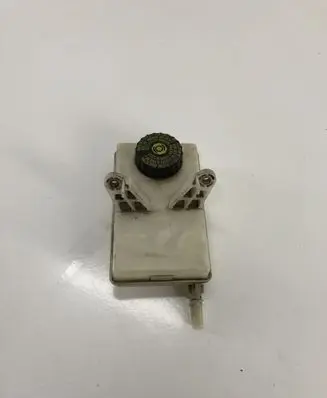 Citroen DS5 Brake fluid reservoir 9680907780