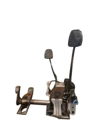 Subaru XV Pedal assembly 