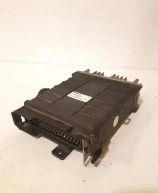 Volkswagen PASSAT B3 Engine control unit/module 893907404F 0261200228