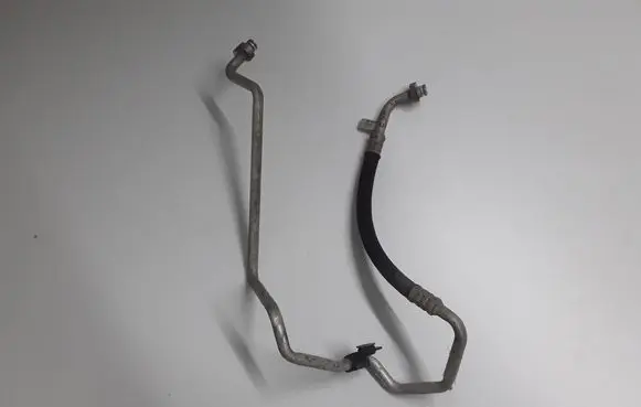 Peugeot 2008 I Air conditioning (A/C) pipe/hose 9823897180