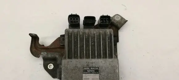 Toyota Avensis T250 Injection control unit/module 8987120070