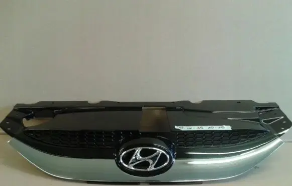 Hyundai ix35 Front bumper upper radiator grill