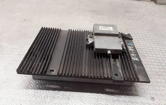 Volvo V50 Sound amplifier 30732053