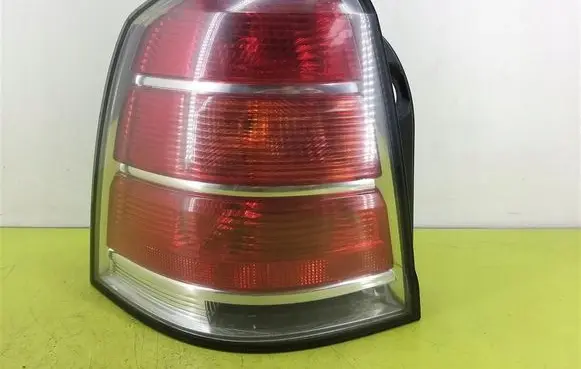 Opel Zafira B Rear/tail lights 24451841L