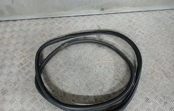 Audi A1 Front door rubber seal 