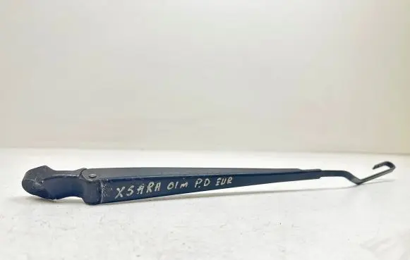Citroen Xsara Front wiper blade arm