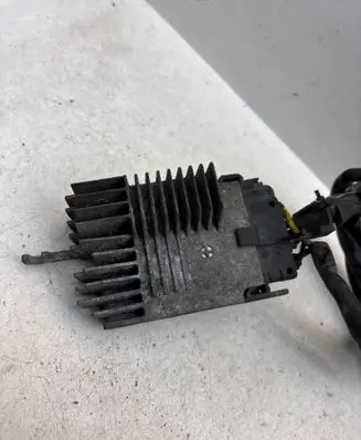 Audi A4 S4 B6 8E 8H Coolant fan relay 8E0959501F 00245666