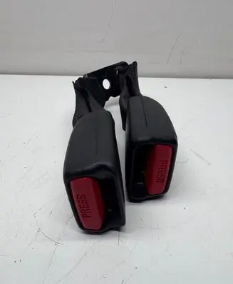 Lexus IS 220D-250-350 Middle seatbelt buckle (rear) G2417 K7303