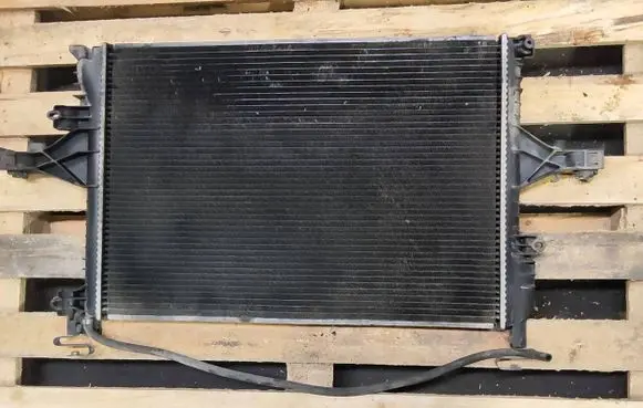 Volvo V70 Coolant radiator