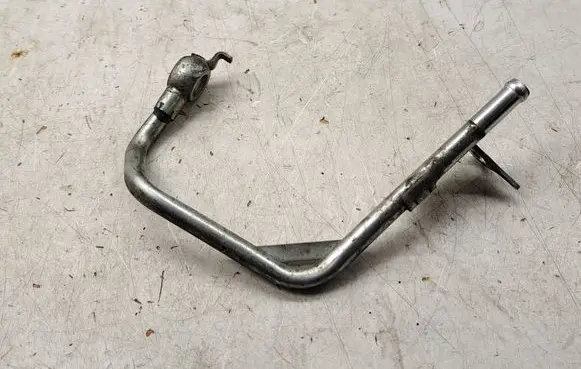 Coolant pipe/hose