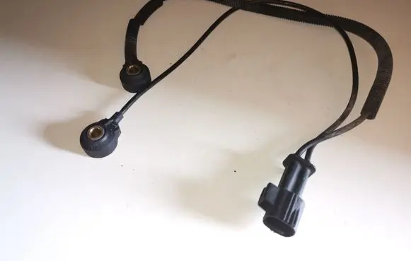 Detonation knock sensor
