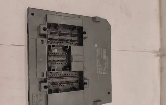 Volkswagen Tiguan Comfort/convenience module 5Q0937084DB