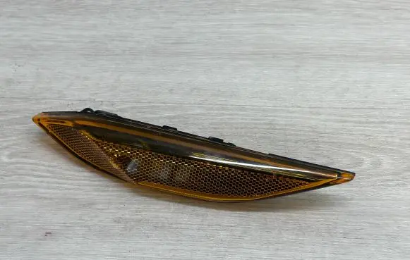 Porsche Cayenne (92A) Front fender indicator light 7P5949102