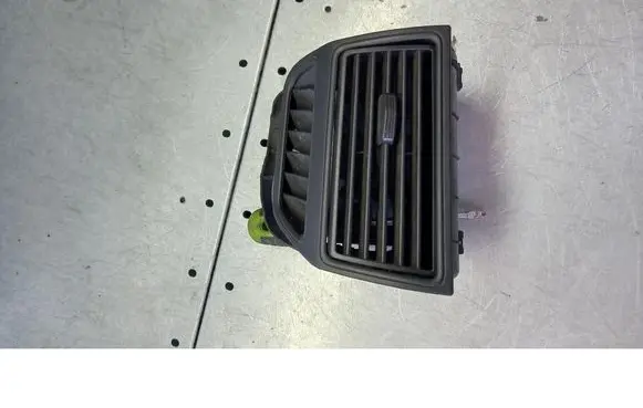 Fiat Punto (199) Dashboard side air vent grill/cover trim