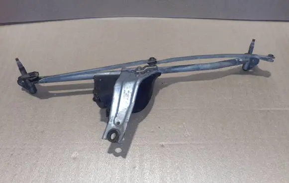 Mini One - Cooper R50 - 53 Front wiper linkage and motor 8377427 8229128