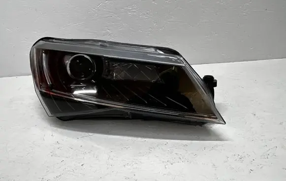 Skoda Superb B8 (3V) Headlight/headlamp 3V1941016A