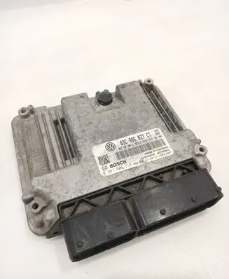 Volkswagen Golf VI Engine control unit/module 03C906027CT 03C907309G 0261S06719