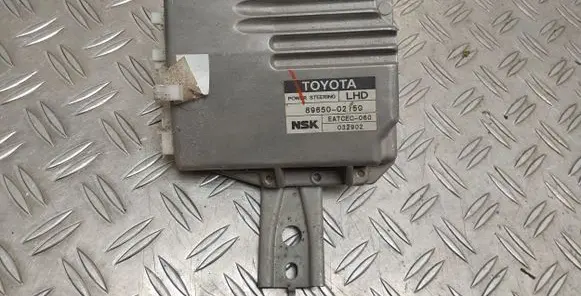 Toyota Corolla E120 E130 Power steering control unit/module 8965002150