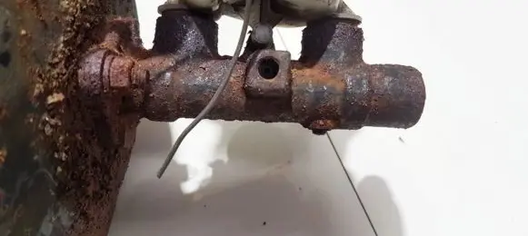 Mazda 626 Master brake cylinder